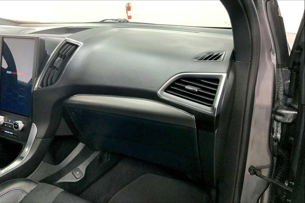 used 2024 Ford Edge car, priced at $34,983