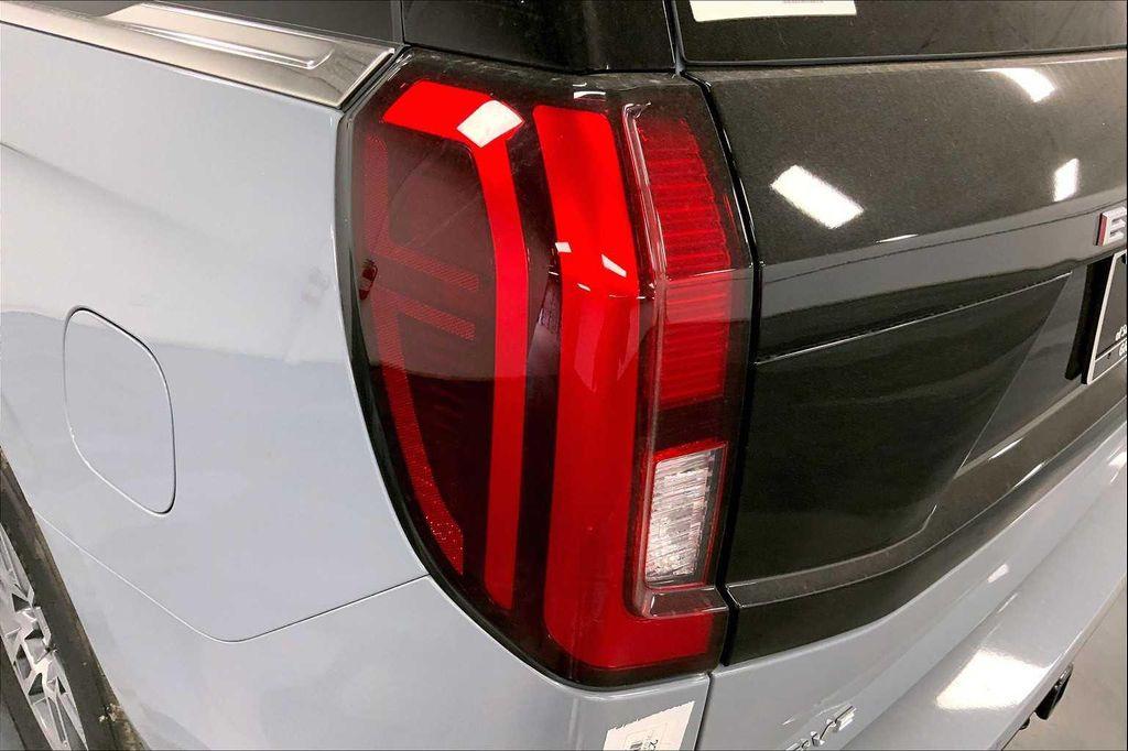 new 2025 Ford Expedition car, priced at $65,989