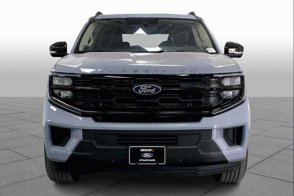 new 2025 Ford Expedition car, priced at $65,989