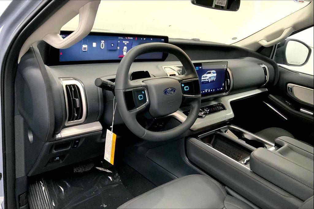 new 2025 Ford Expedition car, priced at $65,989