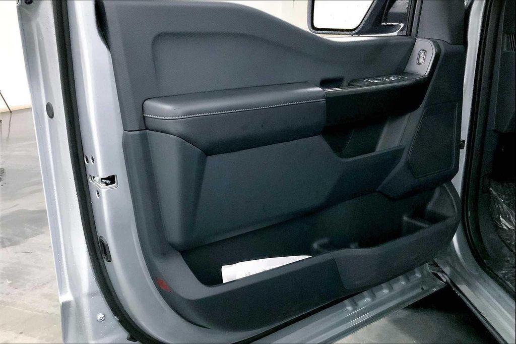 new 2025 Ford F-150 car, priced at $42,668