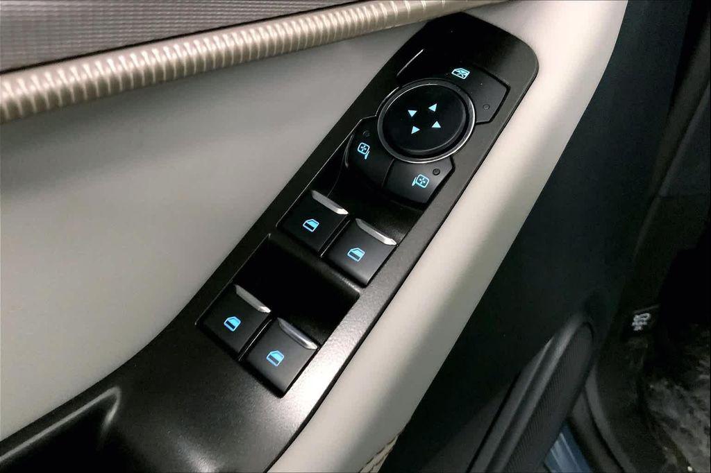 new 2025 Ford Explorer car, priced at $39,911