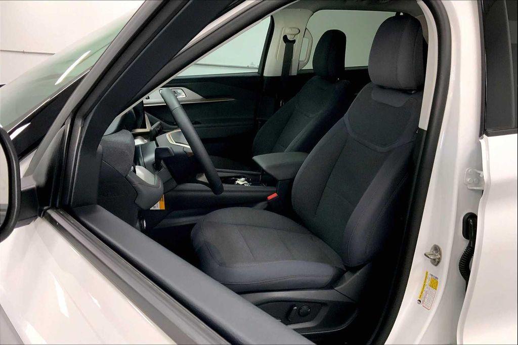 new 2025 Ford Explorer car, priced at $37,488