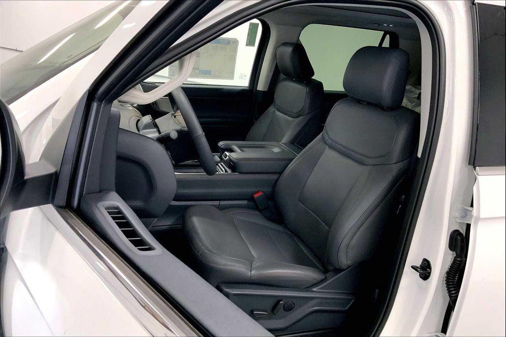 new 2025 Ford Expedition car, priced at $64,688