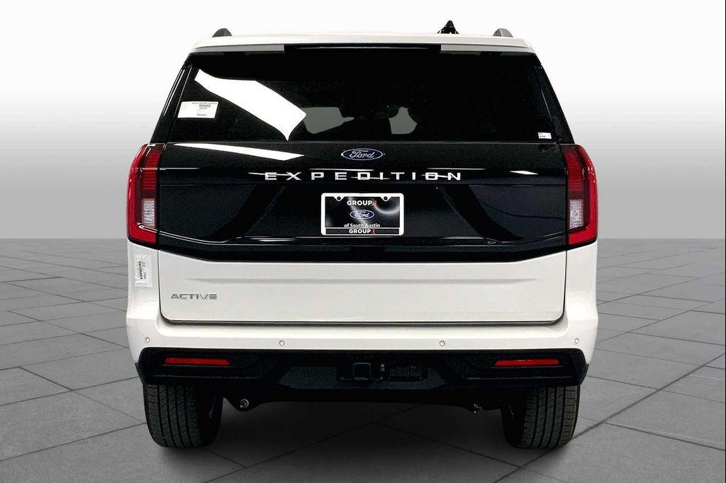 new 2025 Ford Expedition car, priced at $64,688