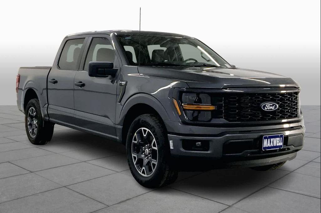 new 2025 Ford F-150 car, priced at $43,075