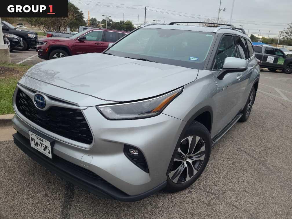 used 2021 Toyota Highlander Hybrid car, priced at $33,971