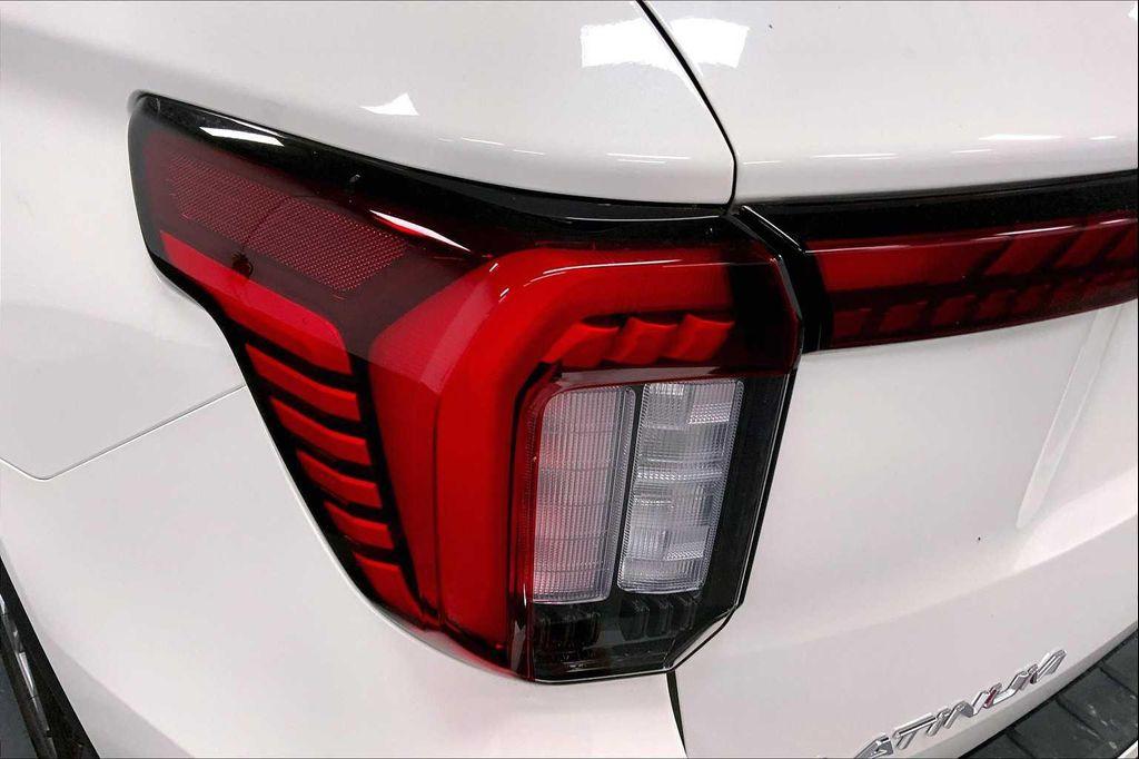 new 2025 Ford Explorer car, priced at $55,475