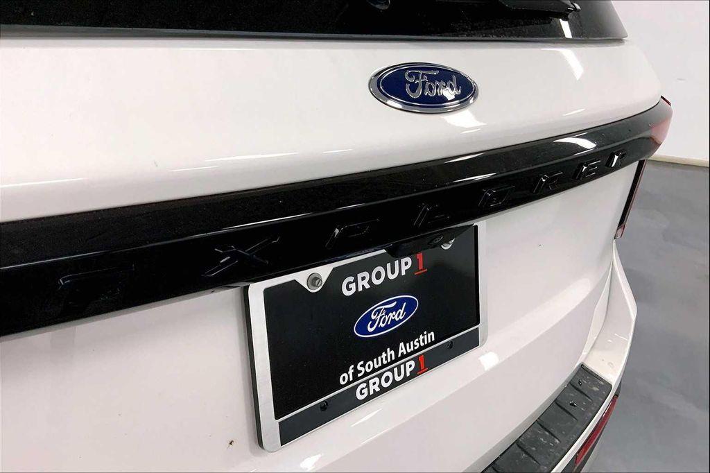 new 2025 Ford Explorer car, priced at $55,475