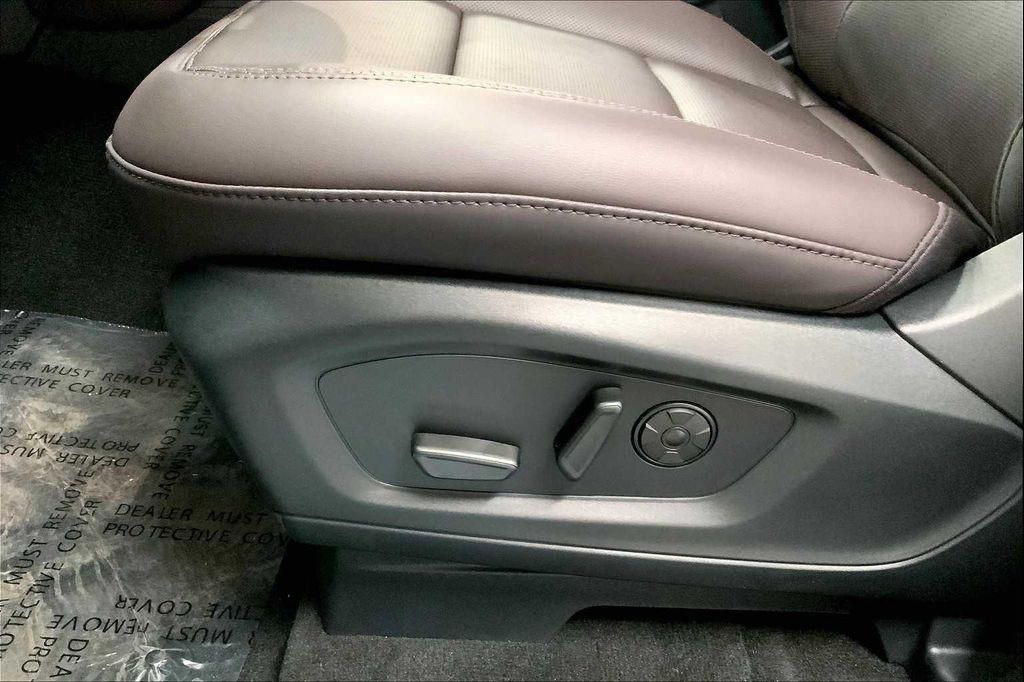 new 2025 Ford Explorer car, priced at $55,475