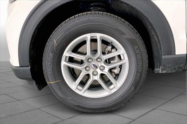 new 2025 Ford Explorer car, priced at $39,564