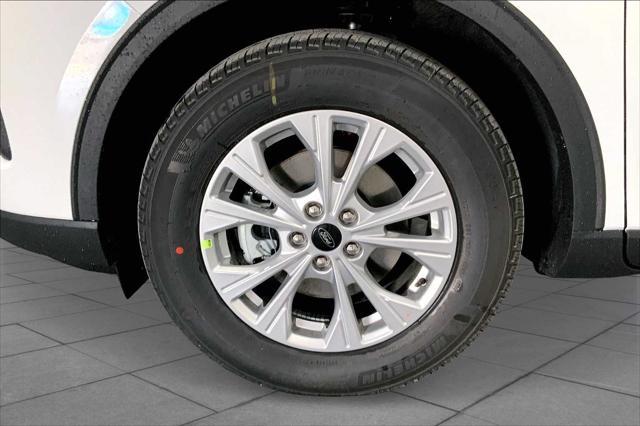 new 2025 Ford Escape car, priced at $31,050