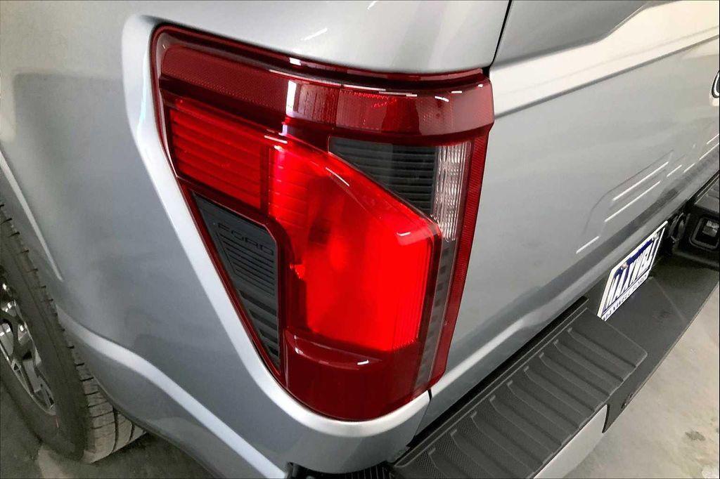 new 2025 Ford F-150 car, priced at $42,628