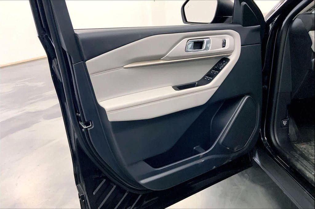 new 2026 Ford Explorer car, priced at $45,425