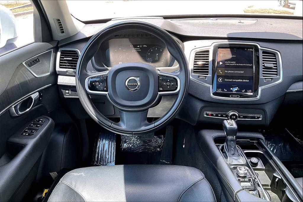 used 2020 Volvo XC90 car, priced at $24,982