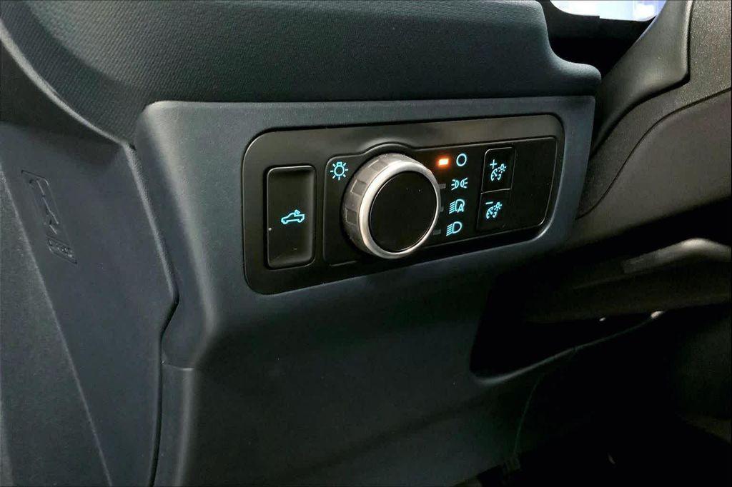 new 2025 Ford Maverick car, priced at $33,674