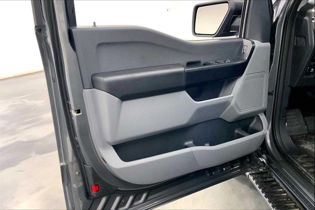new 2025 Ford F-150 car, priced at $43,736