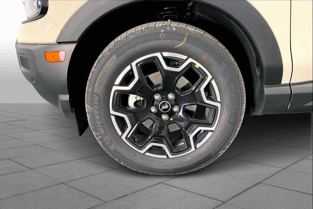 new 2025 Ford Bronco Sport car, priced at $34,754