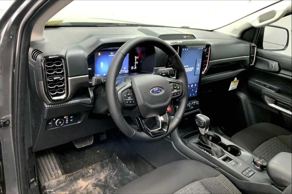 new 2025 Ford Ranger car, priced at $38,652