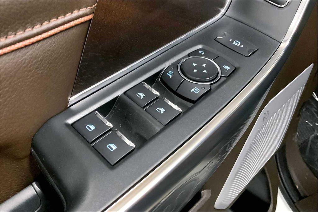 new 2025 Ford F-250 car, priced at $90,898