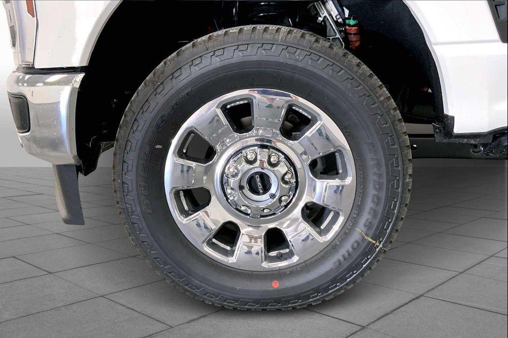 new 2025 Ford F-250 car, priced at $90,898