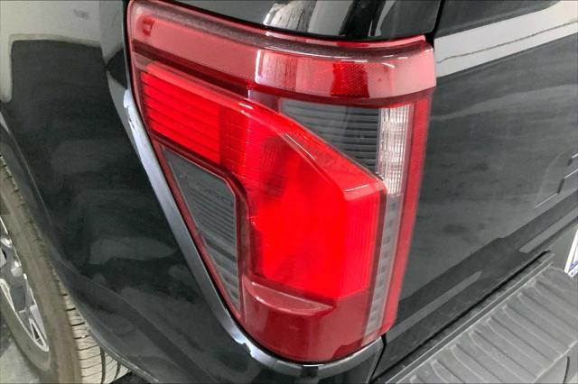 new 2025 Ford F-150 car, priced at $44,333