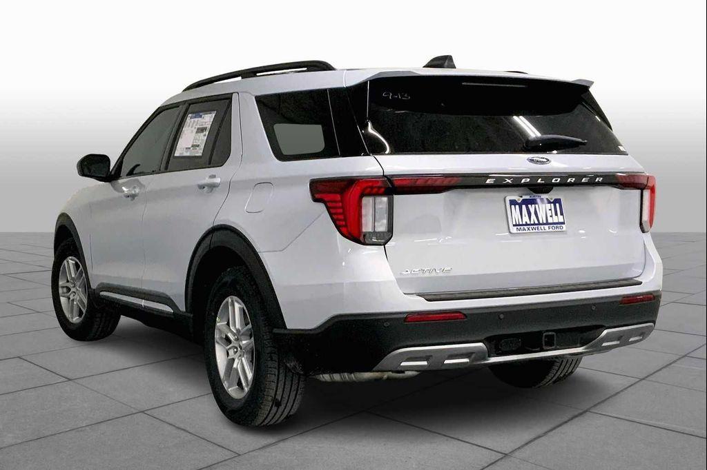 new 2025 Ford Explorer car, priced at $44,165