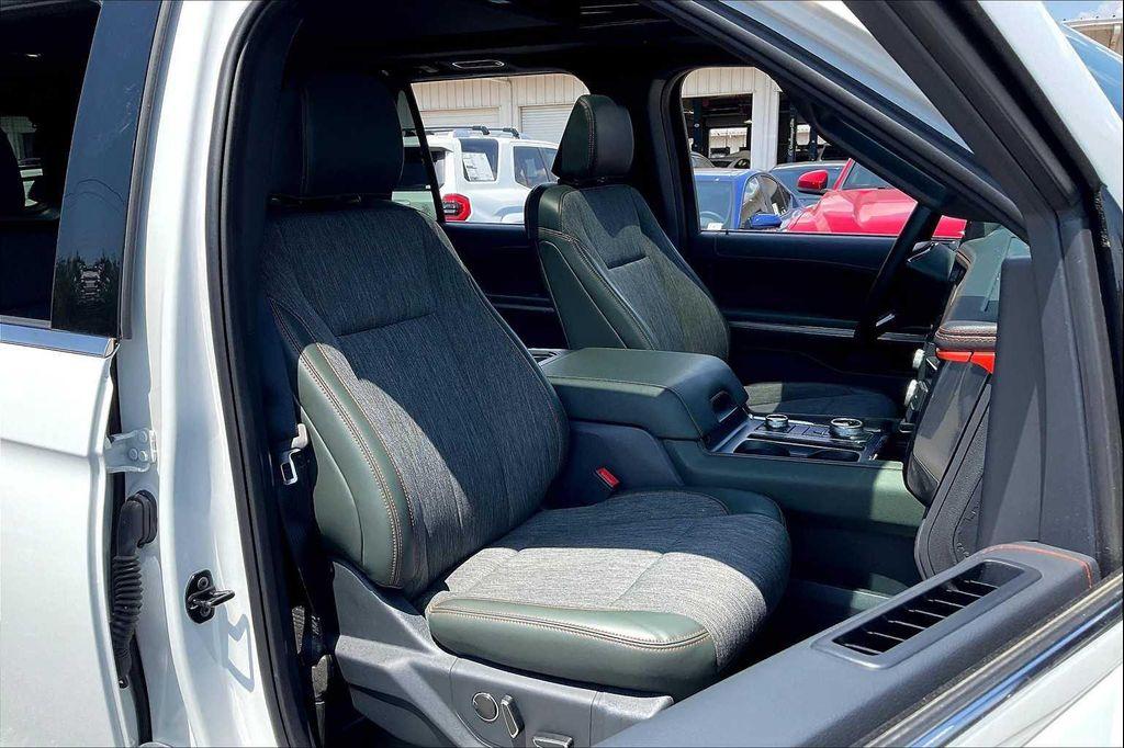 used 2024 Ford Expedition car, priced at $67,925