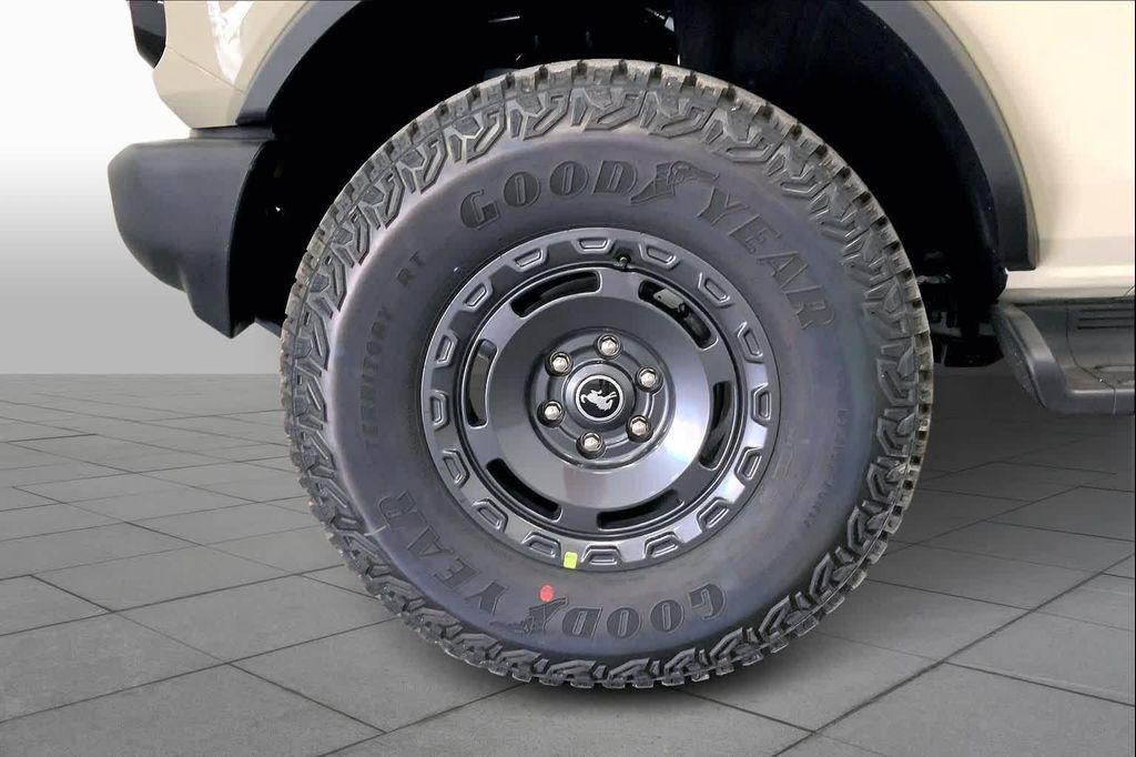 new 2025 Ford Bronco car, priced at $53,813