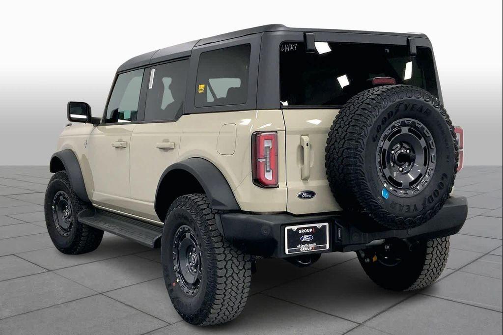 new 2025 Ford Bronco car, priced at $53,813