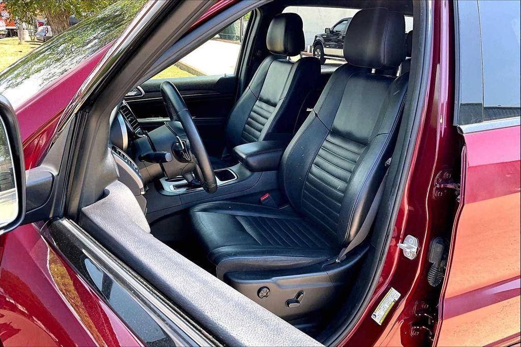 used 2019 Jeep Grand Cherokee car, priced at $17,971