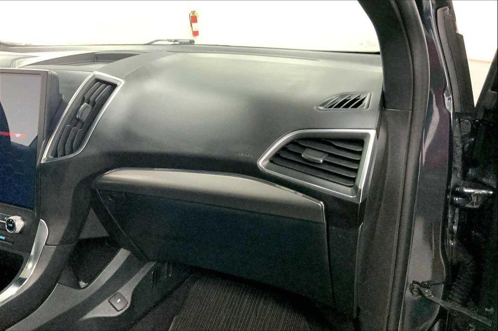 used 2024 Ford Edge car, priced at $37,983