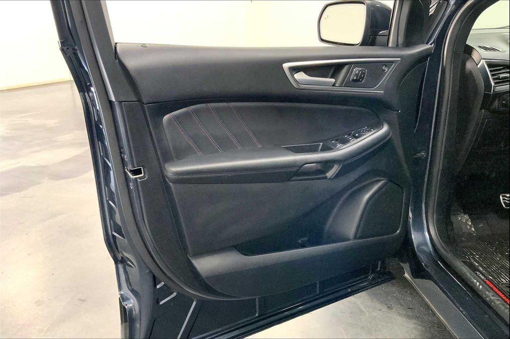 used 2024 Ford Edge car, priced at $37,983