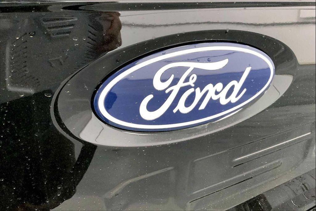 new 2025 Ford F-150 car, priced at $43,073