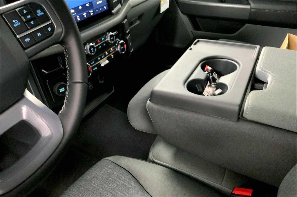 new 2025 Ford F-150 car, priced at $43,073
