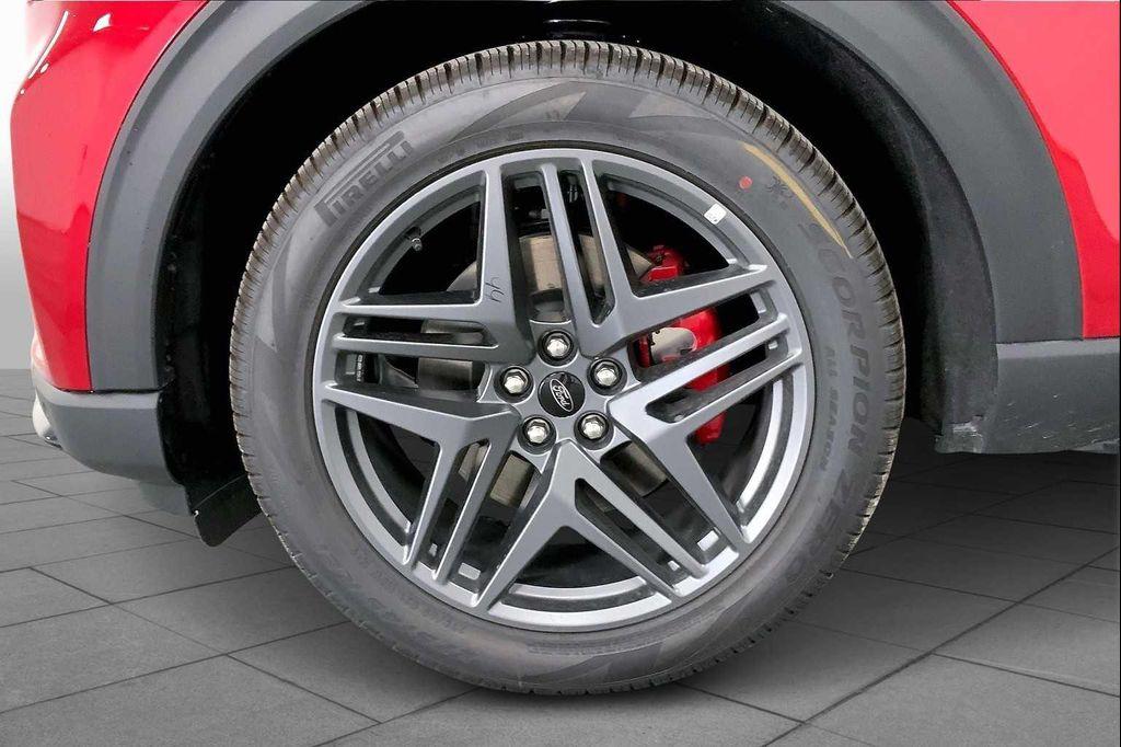 new 2025 Ford Explorer car, priced at $53,004