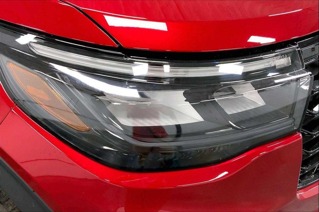 new 2025 Ford Explorer car, priced at $53,004