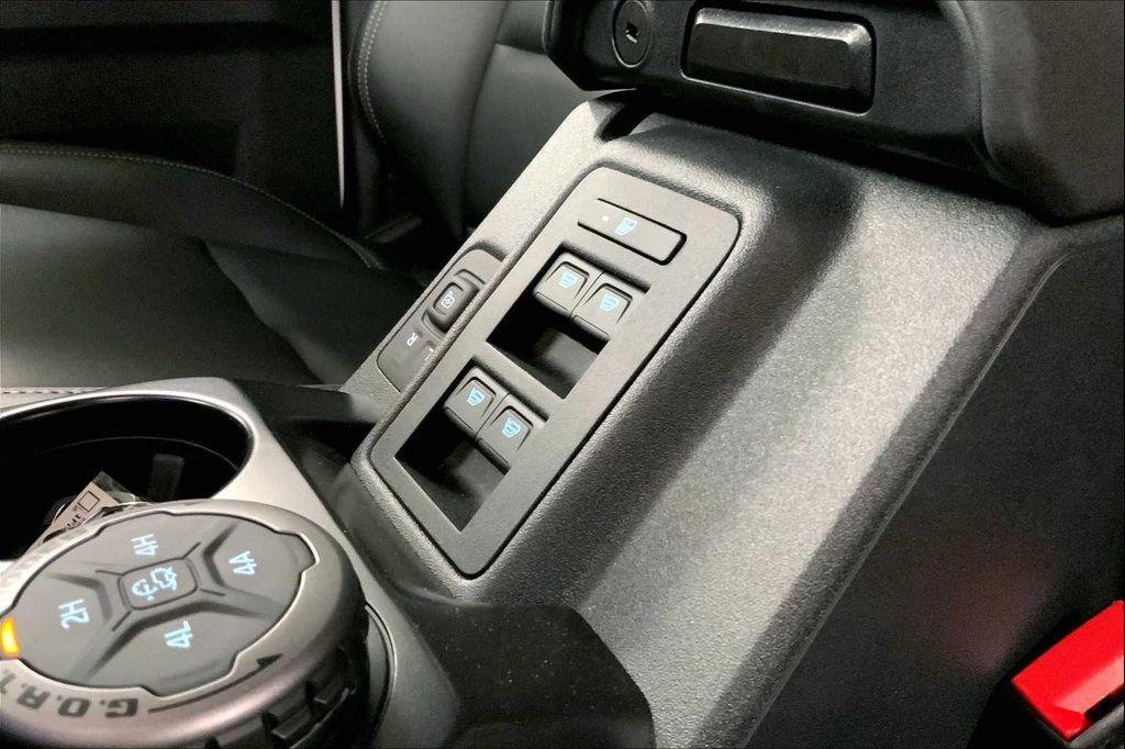 new 2025 Ford Bronco car, priced at $45,725