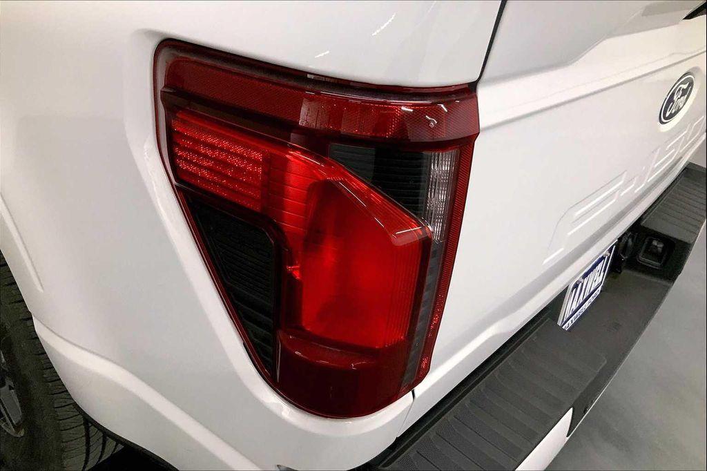 new 2025 Ford F-150 car, priced at $43,041