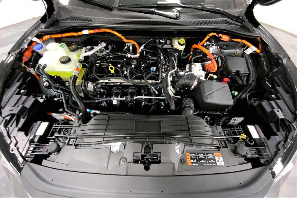 new 2025 Ford Escape PHEV car, priced at $30,212