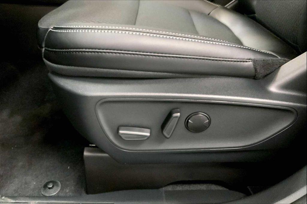 new 2025 Ford Escape PHEV car, priced at $30,212