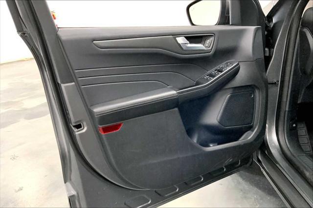new 2025 Ford Escape PHEV car, priced at $32,712