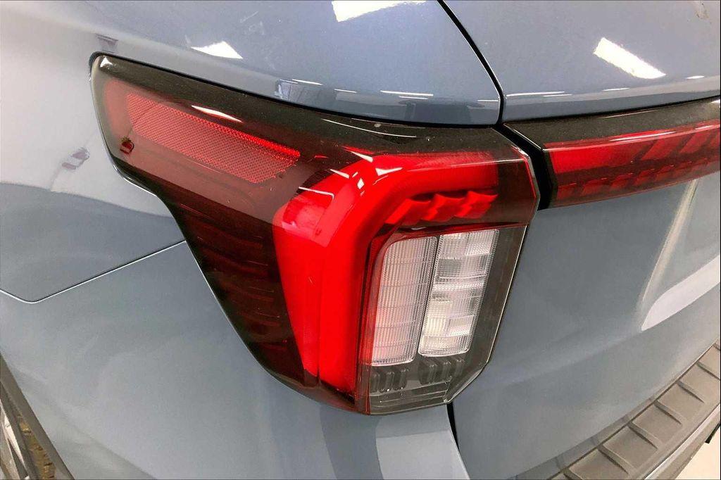 new 2025 Ford Explorer car, priced at $43,924