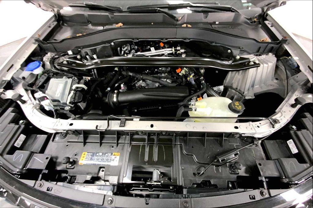 new 2025 Ford Explorer car, priced at $43,924