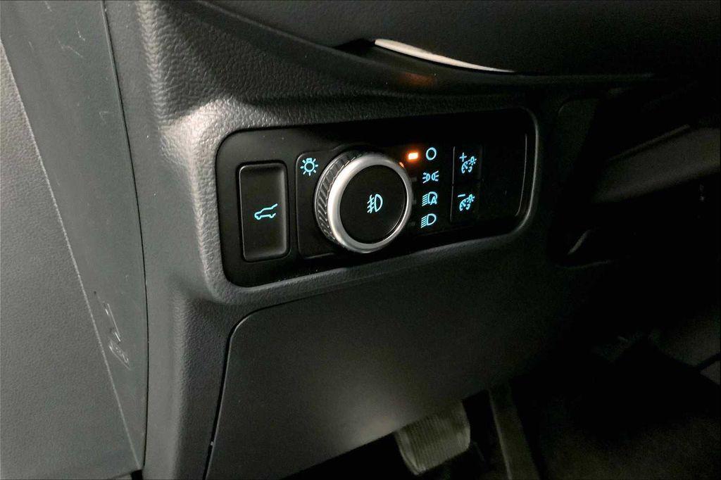 new 2025 Ford Explorer car, priced at $43,924