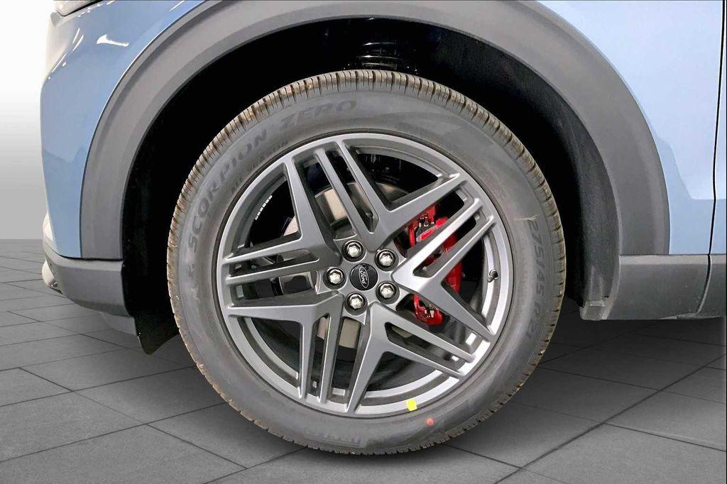 new 2025 Ford Explorer car, priced at $43,924