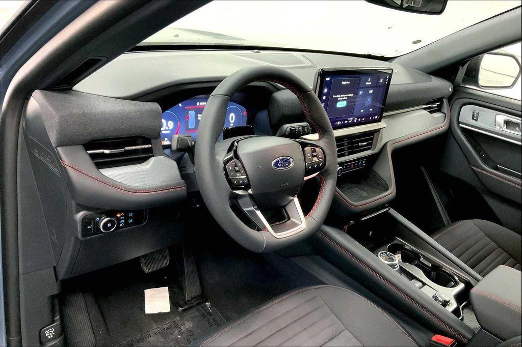 new 2025 Ford Explorer car, priced at $43,924