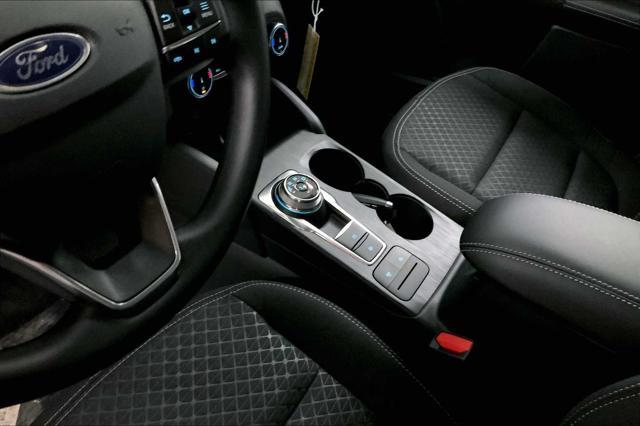 new 2025 Ford Escape car, priced at $31,050