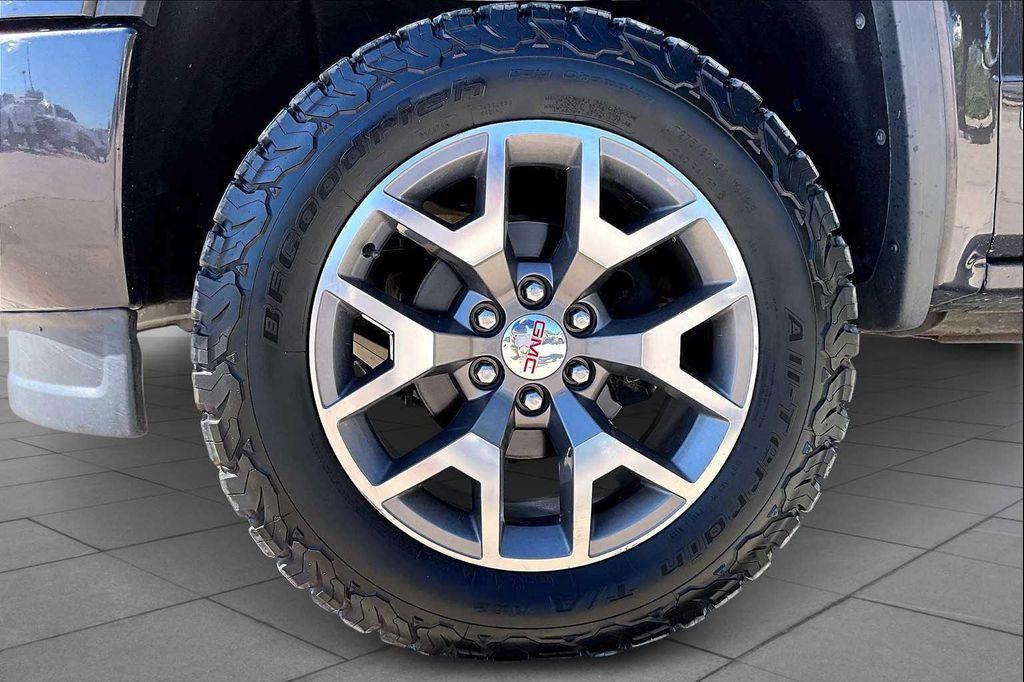 used 2014 GMC Sierra 1500 car, priced at $21,971