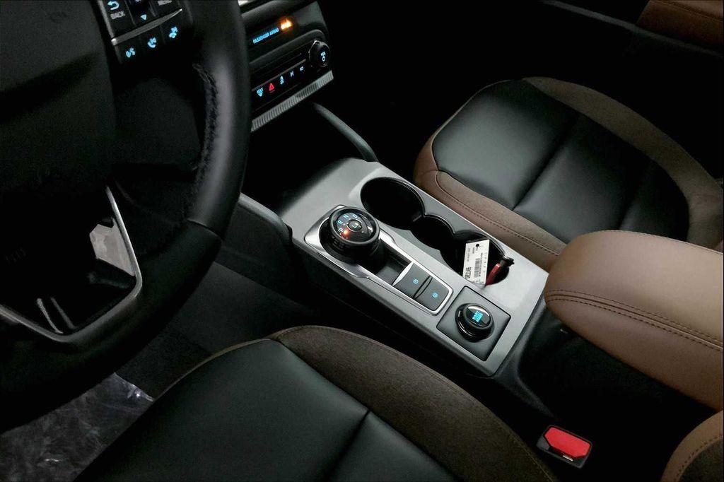 new 2025 Ford Bronco Sport car, priced at $35,424